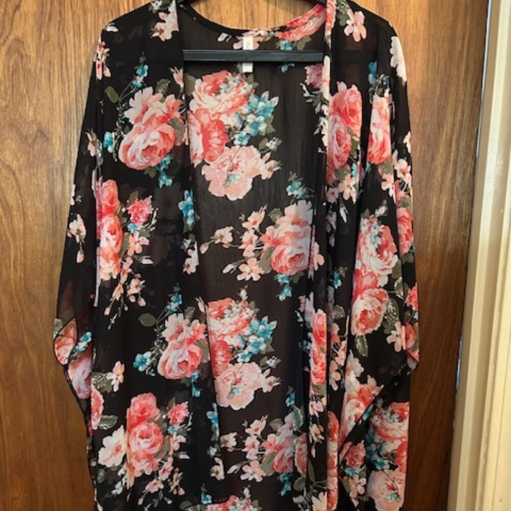 Black Sheer Floral Kimono – Lightweight Boho Open Front Layer Cover-Up Size M